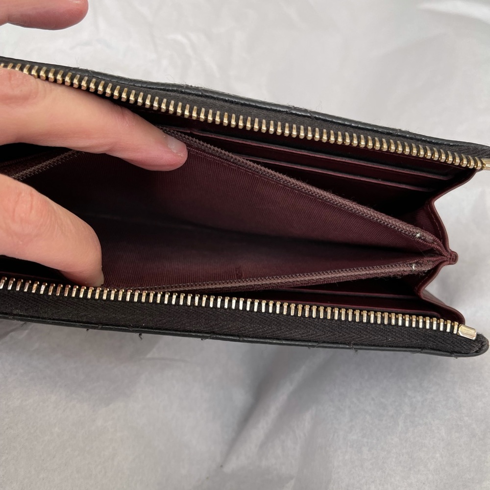 Chanel Caviar Leather Wallet - Picture 2 of 9